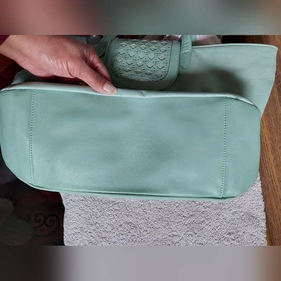 Danielle Nicole Light Mint Green Tote Shoulder Bag - Picture 7 of 16